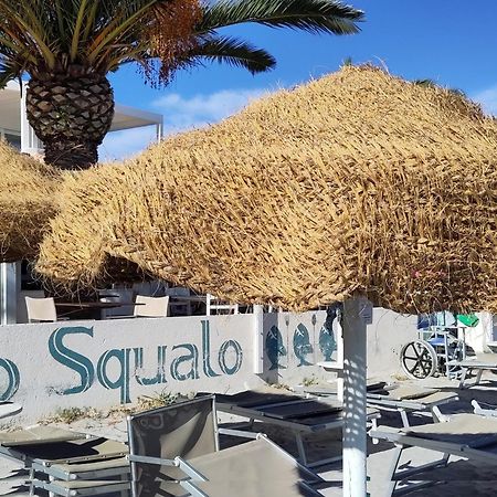 Casa Vacanze Lo Squalo オルビア エクステリア 写真