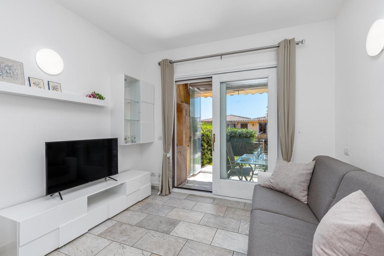 Casa Vacanze Lo Squalo オルビア エクステリア 写真