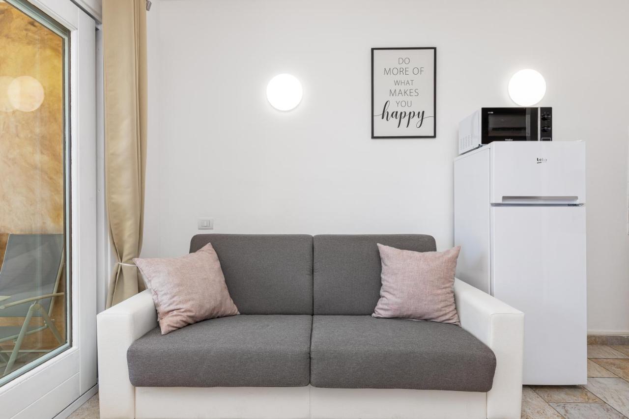 Casa Vacanze Lo Squalo オルビア エクステリア 写真