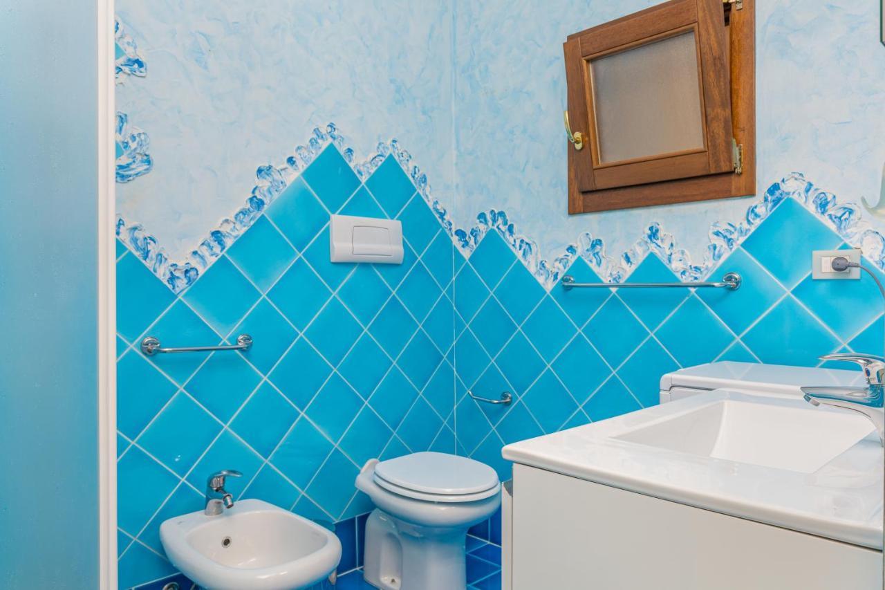 Casa Vacanze Lo Squalo オルビア エクステリア 写真